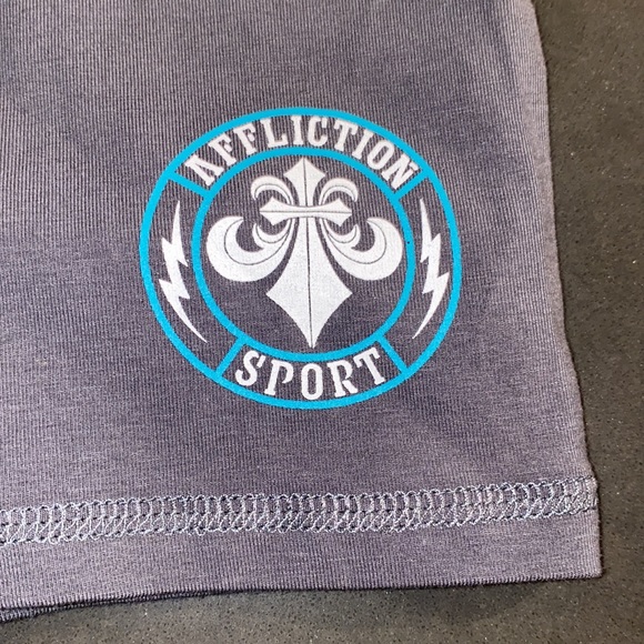 NWOT Affliction Womans Hampton Yoga Short - Picture 7 of 9